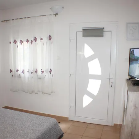 Tristan Apartamento Zadar